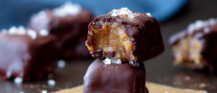Vegan chocolate caramels with sea salt